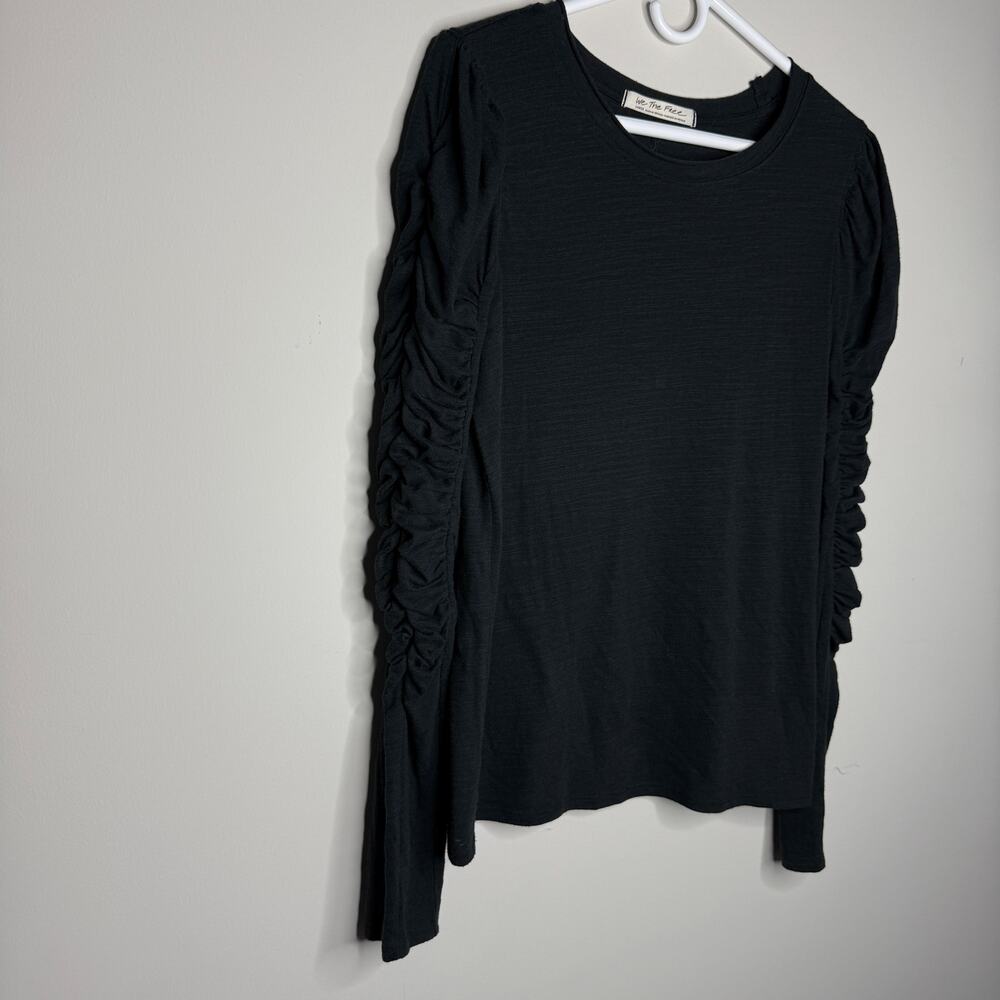 FREE PEOPLE Womens Top Large Black Natasha Ruched Long Sleeve Boho Capsule Basic - Picture 7 of 7